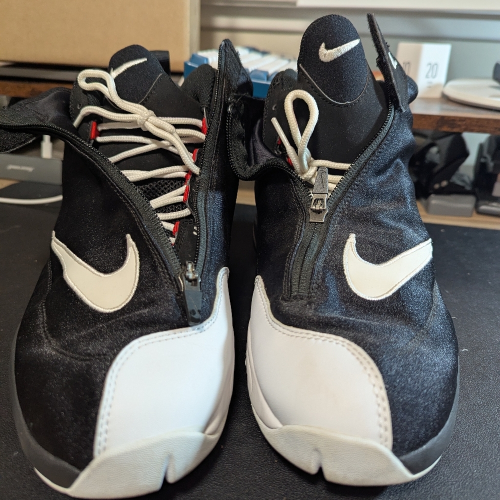 Used Gary Payton Nike The Glove Size 11.5